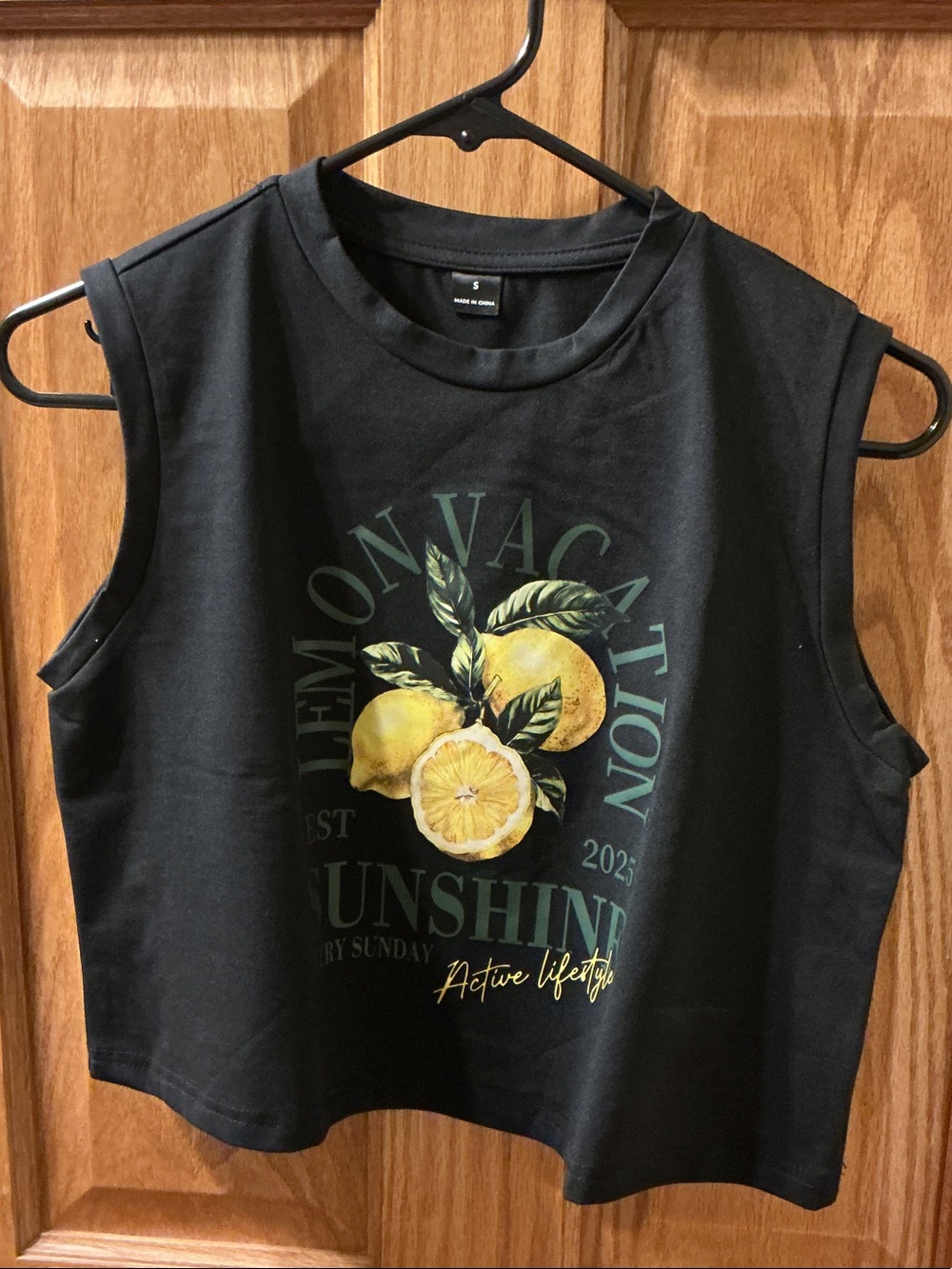 Lemon Graphic Cropped Tank Top - Black